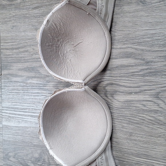 Strapless Beige Lace Bra - Picture 8 of 12